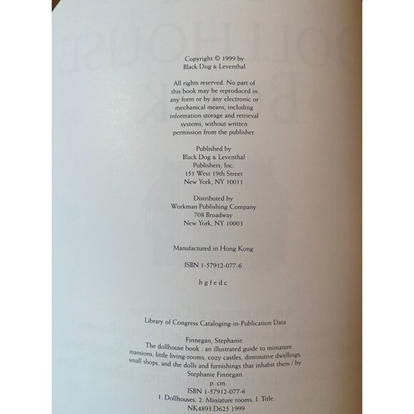 The Doll House Book Illustrated Guide to miniatures by Stephanie Finnegan - Picture 5 of 6